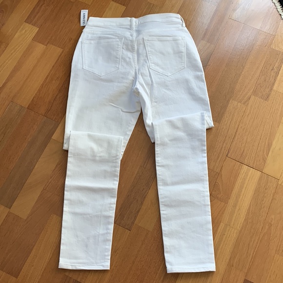 NWT Old Navy White Jeans - Picture 3 of 4
